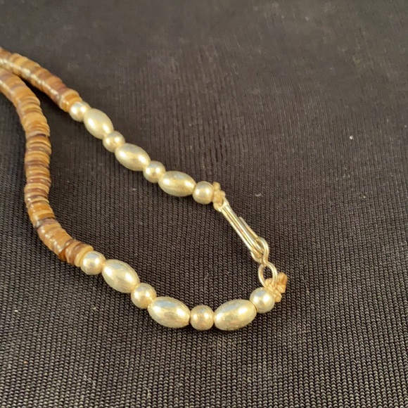 Santa Domingo bear necklace with  silver beads - Picture 7 of 7